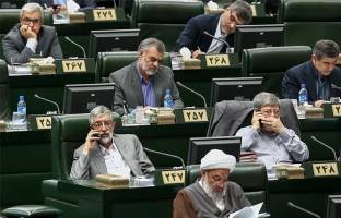 قانون ترفیع درجه کارکنان ارتش و سپاه تغییر کرد