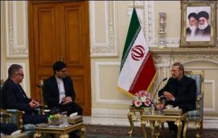 تاکید لاریجانی بر گسترش روابط سیاسی و اقتصادی ایران و ایرلند 