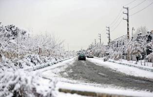 برف سنگین کار فرودگاه شاهرود را سبک کرد