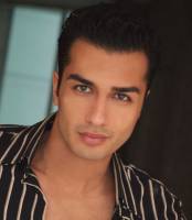 فرزان اطهری، مانکن ایرانی از زندان دوبی آزاد شد! 