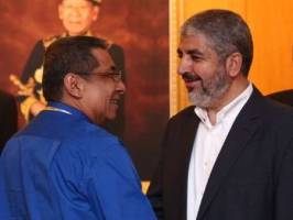 شرکت خالد مشعل در نشست حزب حاکم مالزی