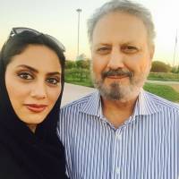 سلفی دختر و پدر مشهور بازیگر در جزیره کیش