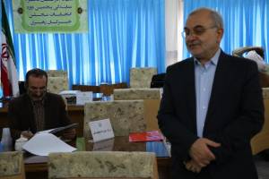  ثبت‌نام ۱۷ کاندیدای خبرگان رهبری و ۷ نامزد نمایندگی مجلس در قم