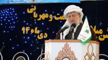 لزوم افزایش  بصیرت و آگاهی و اعتدال در جامعه