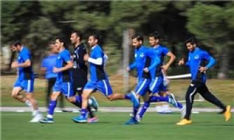 تمرینات استقلال پشت درهای بسته 
