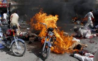 انفجار انتحاری در پاکستان ده‌ها کشته و زخمی بر جای گذاشت 