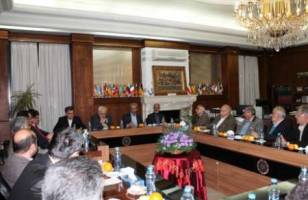  ظریف: برجام برای بخش اقتصاد نه تنها یک فرصت بلکه یک ضرورت است