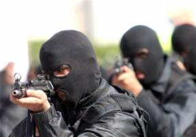 فروشنده مواد مخدر با شلیک پلیس از پای درآمد