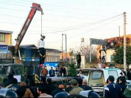 اجرا شدن حکم قصاص قاتل زن جوان دارابکلایی در ملاء عام 