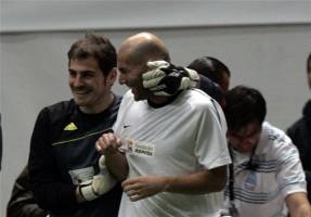 کاسیاس پیشنهاد زیزو را رد کرد