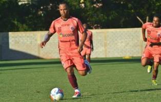 ادینیو به تراکتور نزدیکتر‌ شد