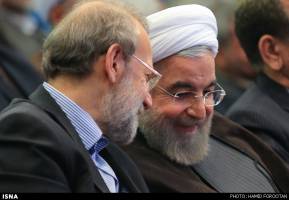 احتمال شکل‌گیری جریان سومی با حمایت لاریجانی و روحانی