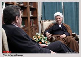 هشدار هاشمی نسبت به تیرگی روابط ایران و عربستان و تاثیر آن بر افزایش تروریست ها