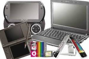 استفاده دائم از وسایل دیجیتالی و خطراتی برای بینایی