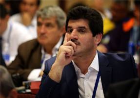امیدوارم جام تختی به قطاری که به المپیک حرکت می کند کمک کند
