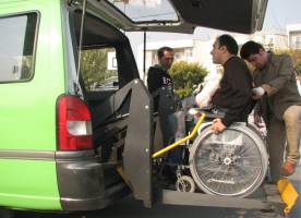 خودروهای عمومی ویژه معلولان افزایش یابد