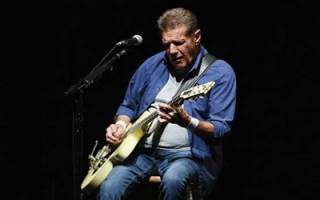 بیاد خواننده فقید هتل كاليفرنيا درگذشت+تصاوير