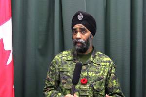 نشست وزیران دفاع ائتلاف ضدداعش و حذف کانادا از میان متحدان آمریکا