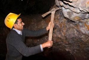 مشاغل سخت و زیان آور با بخشنامه حذف شدنی نیست!