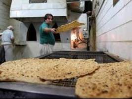 استفاده نانوایان از ماده سمی برای سفید نشان دادن نان 