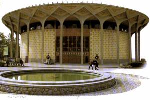 تولد چهل و سه سالگی تئاترشهر با حضور تماشاگران