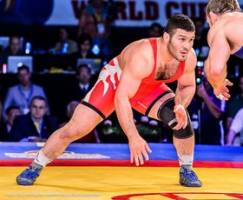 حضور رضا یزدانی و پرویز هادی در کشتی آزاد قهرمانی آسیا