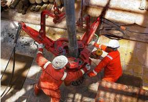 مذاکره‌ای با توتال برای آزادگان نداشته‌ایم