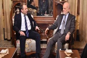 بررسی تحولات منطقه، محور گفتگوی وزیران خارجه لبنان و عراق