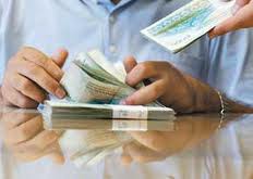 عیدی کارگران باید امسال به موقع پرداخت شود