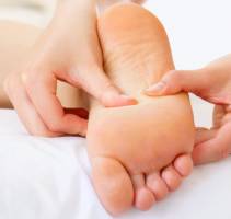  ماساژ پاها قبل از خواب چه فوایدی دارد؟ 