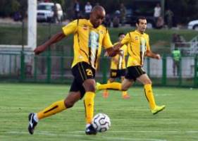  ستاره‌ای علیه تیم سابق