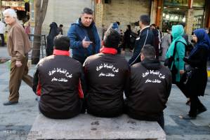 دستفروشان میدان تجریش و هفت تیر جمع آوری می شوند