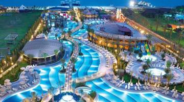 تور آنتالیا نوروز 95 
