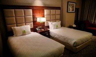 بیش از دو سوم ظرفیت مراکز اقامتی سرعین تکمیل شد