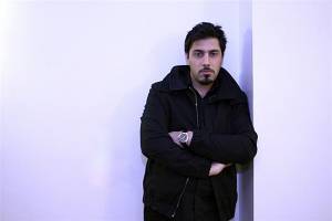 خواجه امیری: اینجا پر از خبرنگار است؛ می ترسم