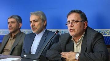 اعتقاد نداریم نرخ ارز باید ثابت باشد