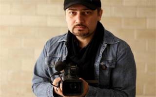 مهرداد اسکویی «پابرهنه در پاییز» را برای شبکه مستند می‌سازد