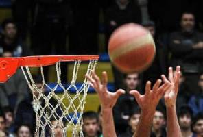 پتروشیمی به نیمه نهایی راه یافت