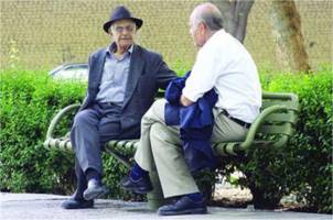 حقوق بازنشستگان و مستمری بگیران دولتی از سال آینده حداقل یک میلیون و 50 هزار تومان می شود