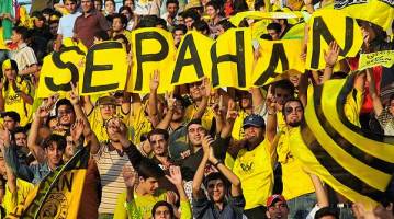 حرف های عجیب وغریب گزارشگر اصفهان تمامی ندارد!