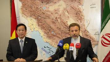 دیدار وزیر ارتباطات ویتنام و دکتر واعظی