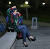 عکسی جالب از آزاده صمدی با تیپی هنری و متفاوت!