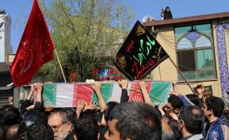 پیکر پدر شهید محمدرضا انصاری نیا در ورامین تشییع شد