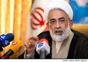 از سیاسی کاری و صدور رای بر اساس رابطه باید پرهیز کرد