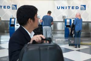 آیا این خانواده به علت مسلمان بودن از یک هواپیما در آمریکا خارج شدند؟