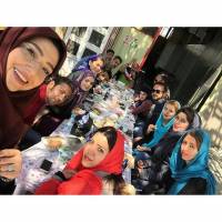 سلفی جالب سپیده خداوردی در کنار هنرمندان معروف! + عکس
