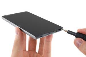 بررسی iFixit خبر از تعمیرپذیری آسان ال جی جی 5 می‌دهد