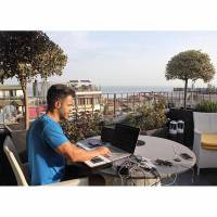 عکس جدید سیروان خسروی در استانبول! | فروردین 95