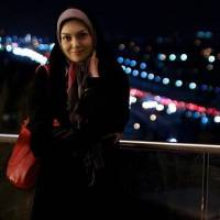 عکسی متفاوت از آزاده نامداری در بام تهران! | فروردین 95