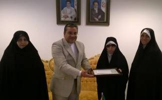 تقدیر از رتبه نخست مسابقات بین المللی قرآن در اردن با حضور سفیر ایران در اردن